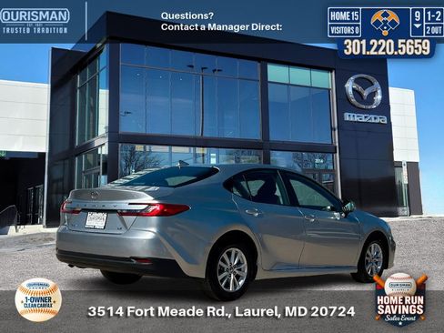 Used 2025 Toyota Camry LE image 2