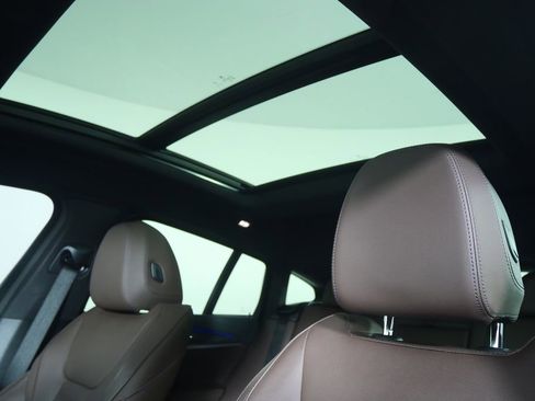 Certified 2024 BMW X4 M40i w/ Premium Package image 14