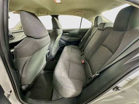 Used 2020 Toyota Corolla LE FWD image 26