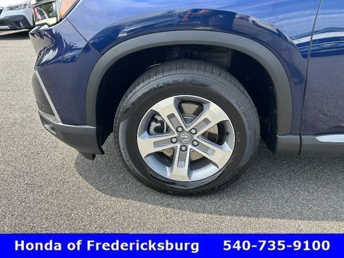 Used 2025 Honda Pilot EX-L image 36