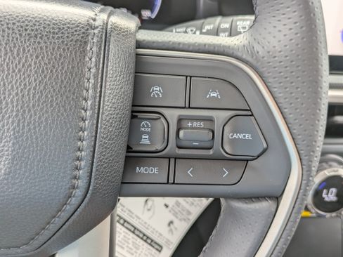 New 2026 Toyota 4Runner Limited AWD/4WD image 21