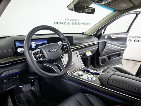 Used 2025 Genesis GV80 2.5T Select image 22