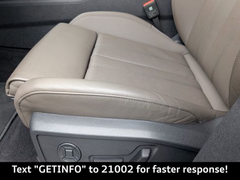 Used 2025 Audi Q5 Premium Plus w/ Premium Plus image 23