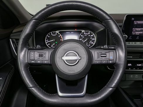 Used 2023 Nissan Rogue SV w/ SV Premium Package image 27