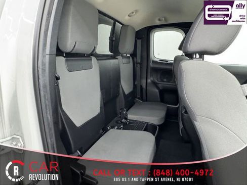 Used 2021 Toyota Tacoma SR RWD image 40