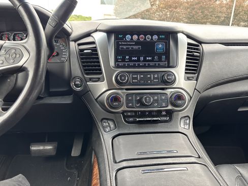 Used 2018 Chevrolet Suburban Premier RWD image 23