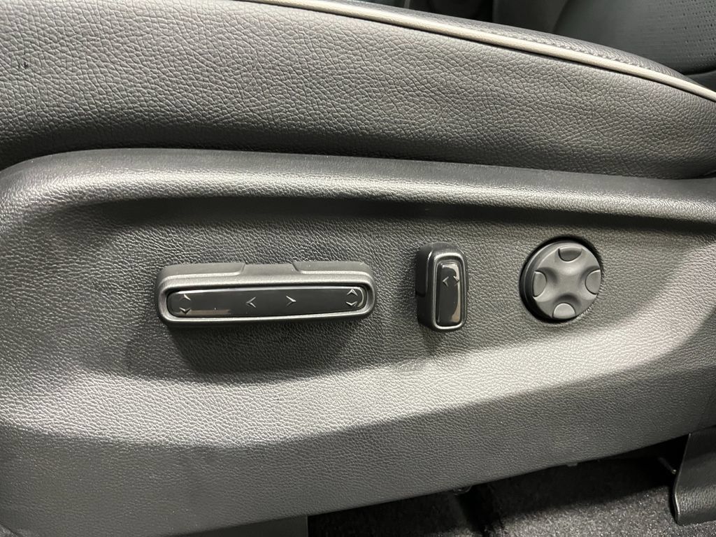 New 2026 Honda Odyssey Elite image 12