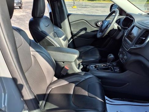 Used 2023 Jeep Cherokee Altitude Lux image 97