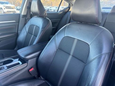 Used 2023 Nissan Altima 2.5 SR image 19