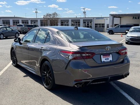 Used 2023 Toyota Camry XSE FWD image 6