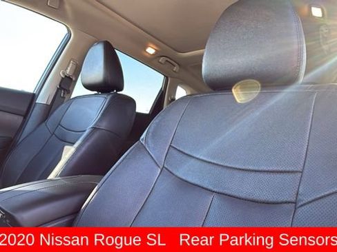 Used 2020 Nissan Rogue SL w/ Premium Package image 11