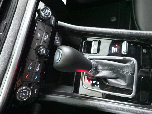 New 2026 Jeep Compass Latitude image 19