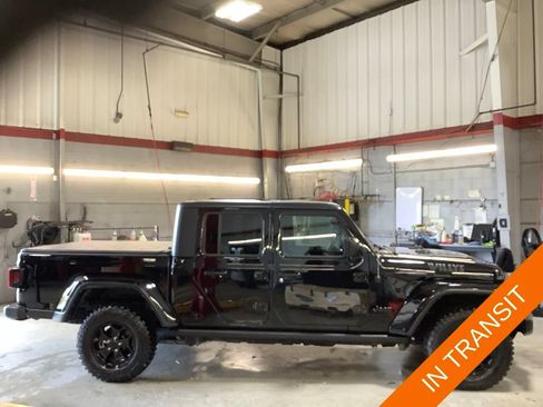 Used 2022 Jeep Gladiator Sport AWD/4WD image 6