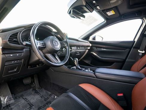 Used 2024 MAZDA MAZDA3 s image 4