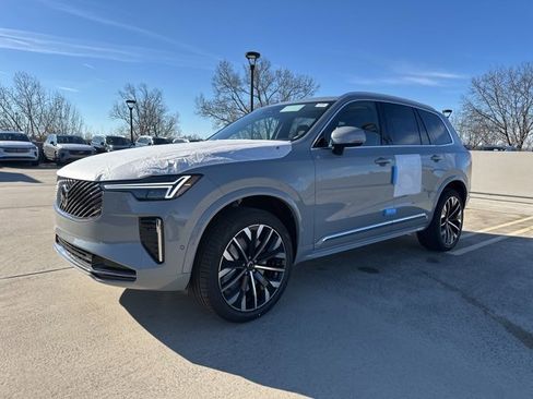 New 2026 Volvo XC90 B6 Plus w/ Protection Package Premier image 3