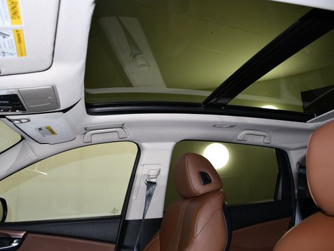 Certified 2025 Acura RDX SH-AWD w/ Technology Package image 39
