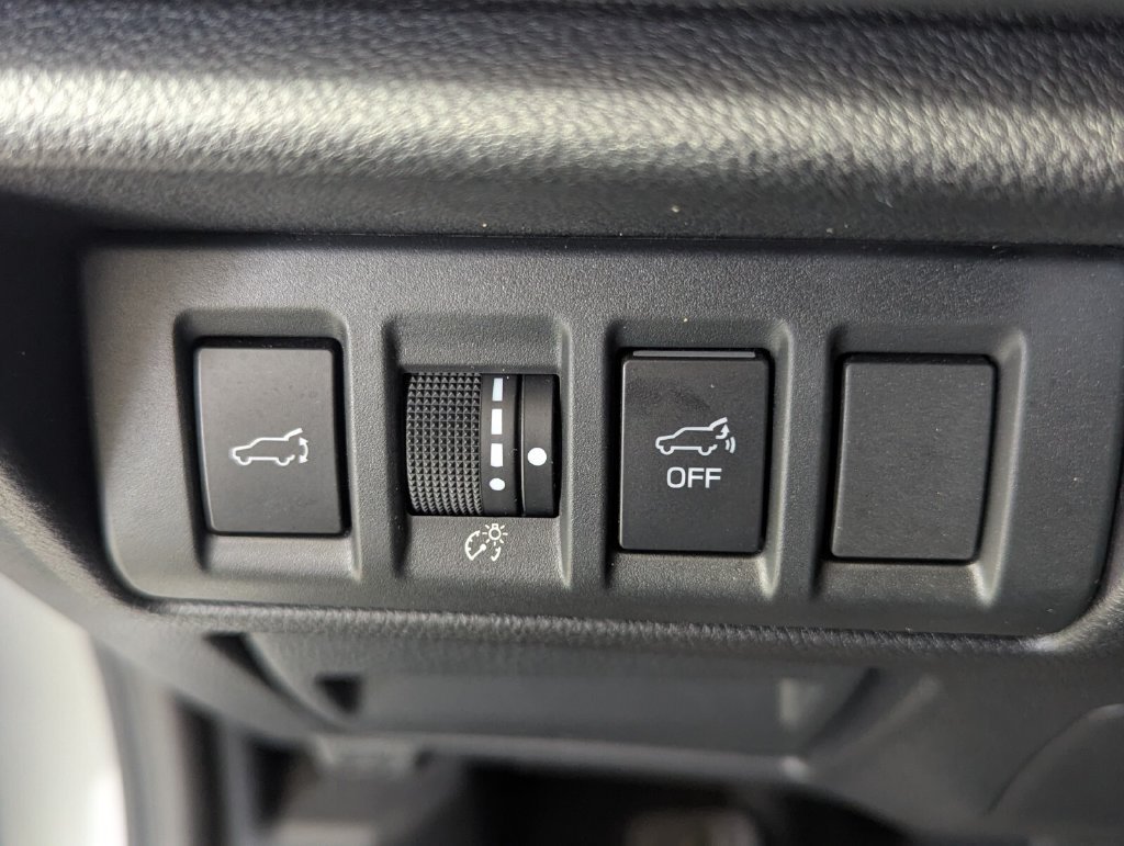 Used 2020 Subaru Outback Limited AWD/4WD image 12