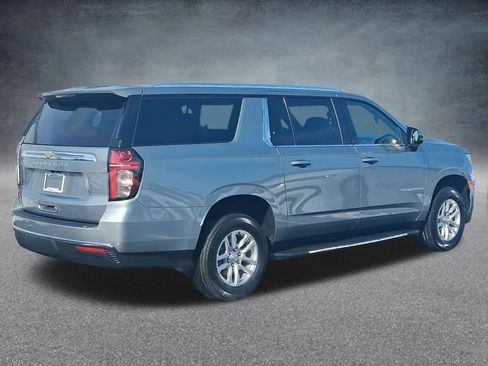 Used 2024 Chevrolet Suburban LT AWD/4WD image 7