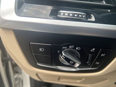 Used 2019 BMW X3 xDrive30i w/ Convenience Package image 16