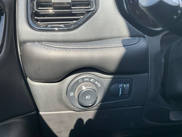 Used 2022 Dodge Durango GT w/ Blacktop Package RWD image 34