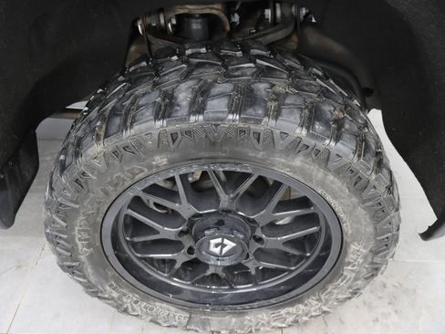 Used 2023 Chevrolet Silverado 2500 High Country image 3