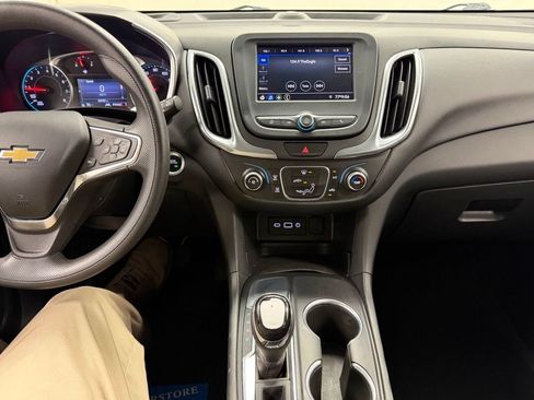 Used 2020 Chevrolet Equinox LT FWD image 24