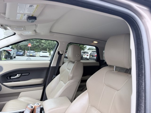 Used 2016 Land Rover Range Rover Evoque SE AWD/4WD image 5