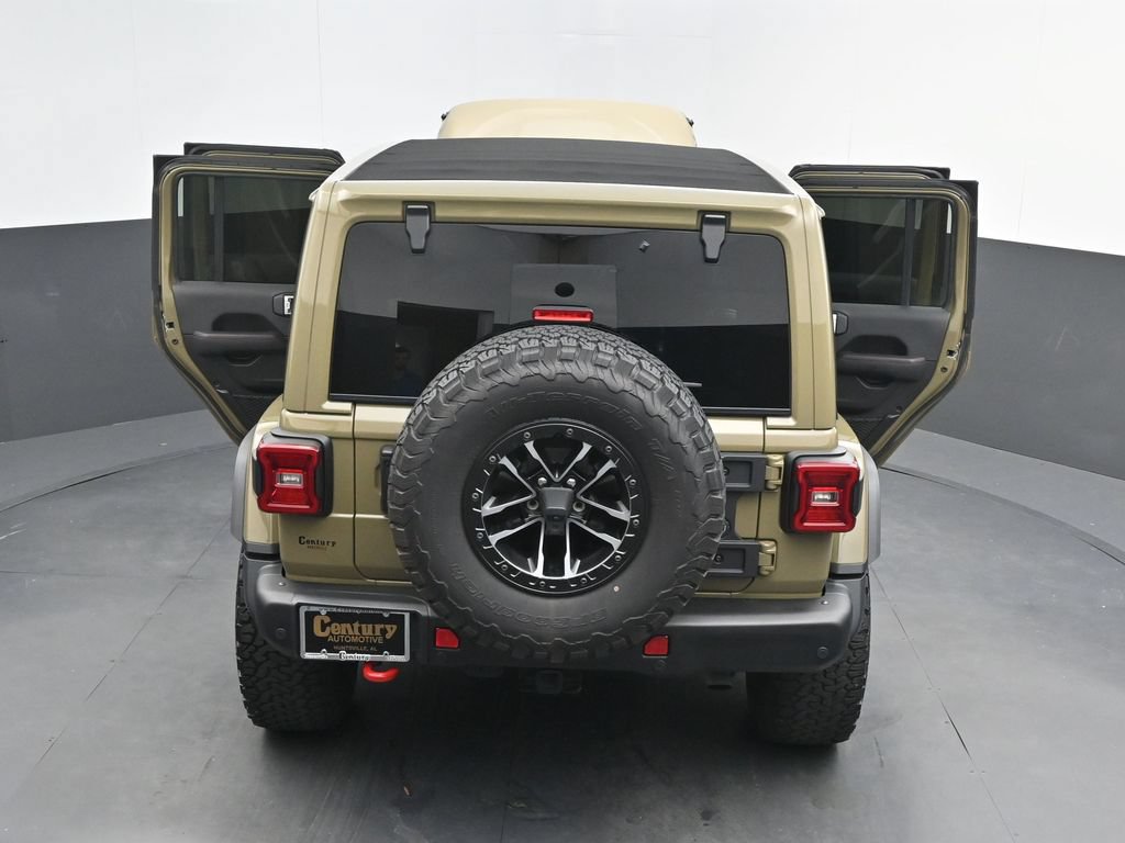 Used 2025 Jeep Wrangler Unlimited Rubicon AWD/4WD image 54