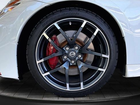 Used 2017 Nissan 370Z NISMO image 27