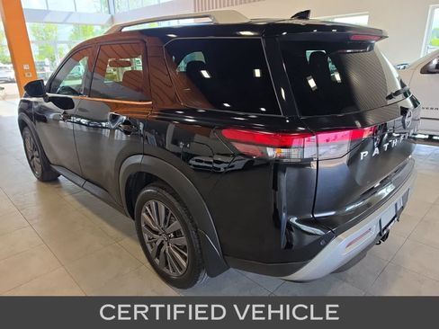 Used 2022 Nissan Pathfinder SL AWD/4WD image 11