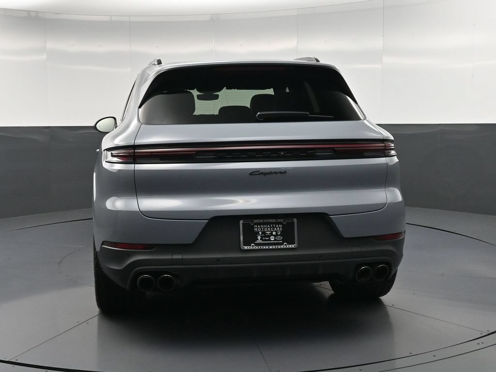 Certified 2026 Porsche Cayenne AWD/4WD image 7