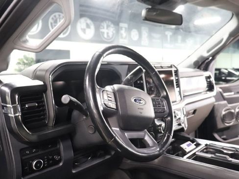 Used 2023 Ford F250 Lariat image 14