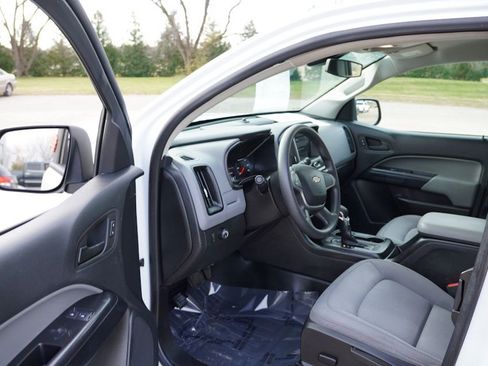 Certified 2022 Chevrolet Colorado W/T w/ WT Convenience Package image 15