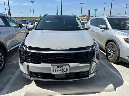 Used 2026 Kia Sportage EX w/ EX Panorama Roof Package AWD/4WD image 3