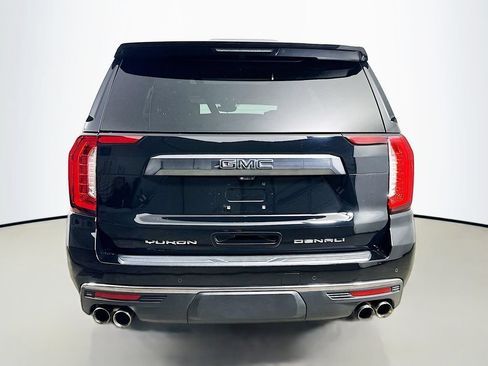 Used 2023 GMC Yukon Denali Ultimate AWD/4WD image 6