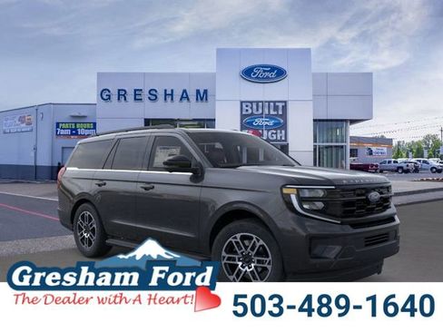 New 2025 Ford Expedition Active image 7