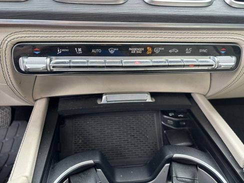 Used 2021 Mercedes-Benz GLE 350 4MATIC image 24