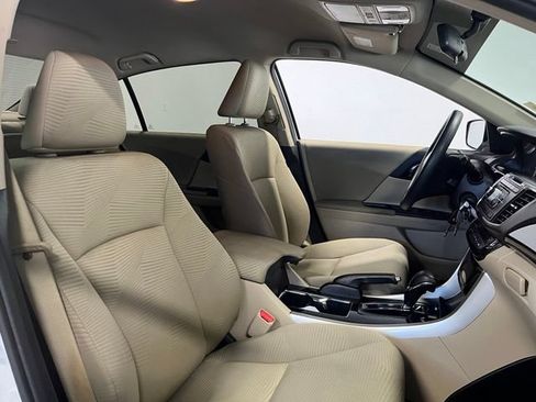 Used 2016 Honda Accord LX image 11