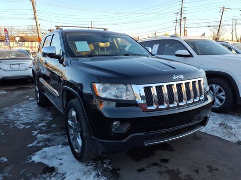 Used 2013 Jeep Grand Cherokee Overland image 1