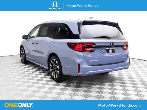 New 2026 Honda Odyssey Elite image 3