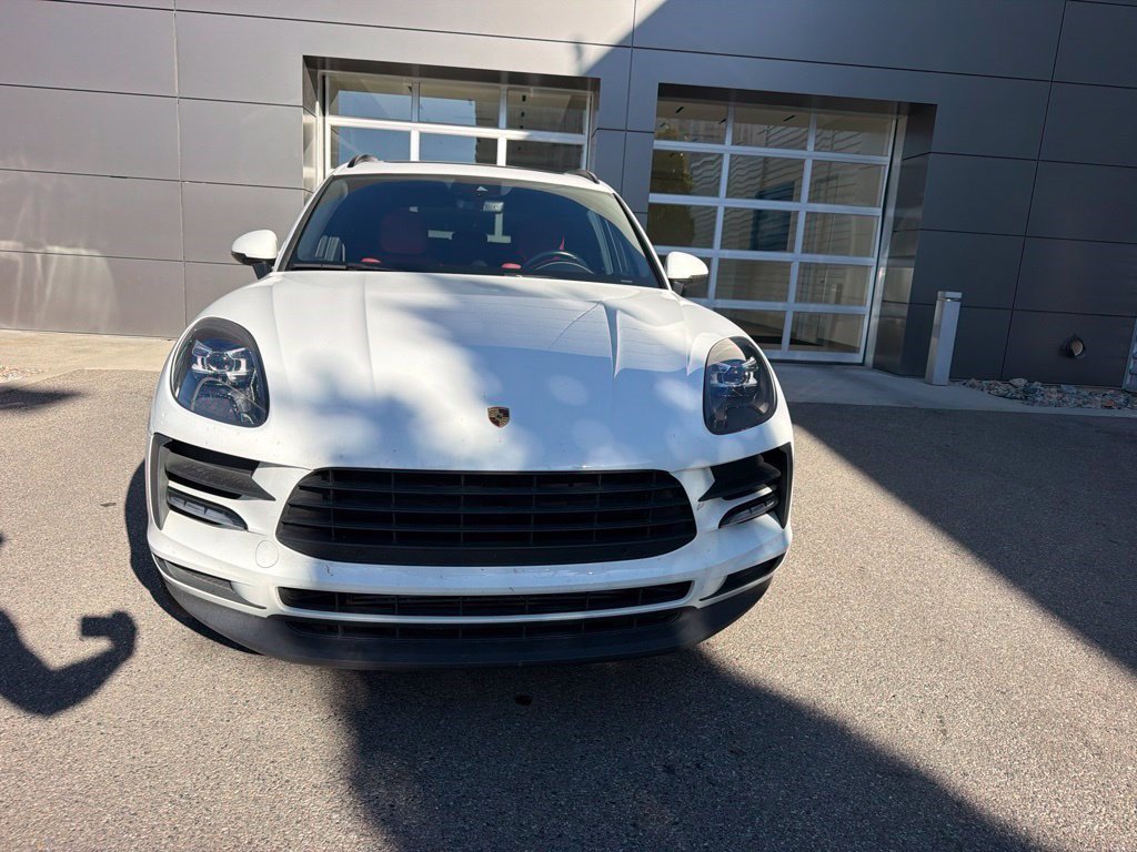 Used 2020 Porsche Macan AWD/4WD image 2