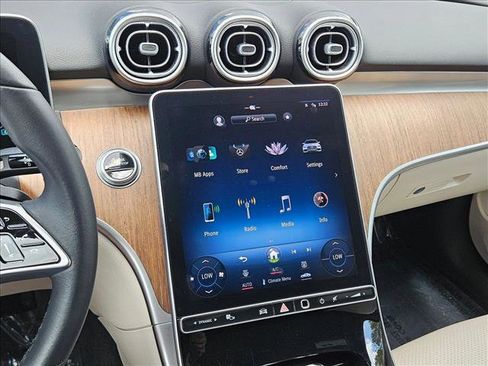 Used 2023 Mercedes-Benz C 300 Sedan image 14