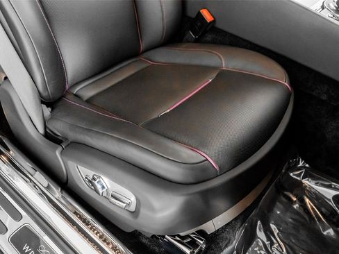 Used 2020 Rolls-Royce Wraith RWD image 38