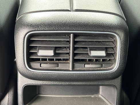 Used 2024 Mercedes-Benz GLE 350 4MATIC image 17