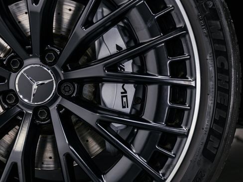 Used 2024 Mercedes-Benz GLC 43 AMG 4MATIC image 35