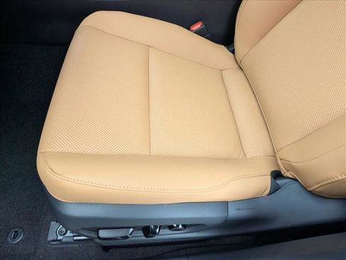 New 2026 Lexus UX 300h FWD image 4