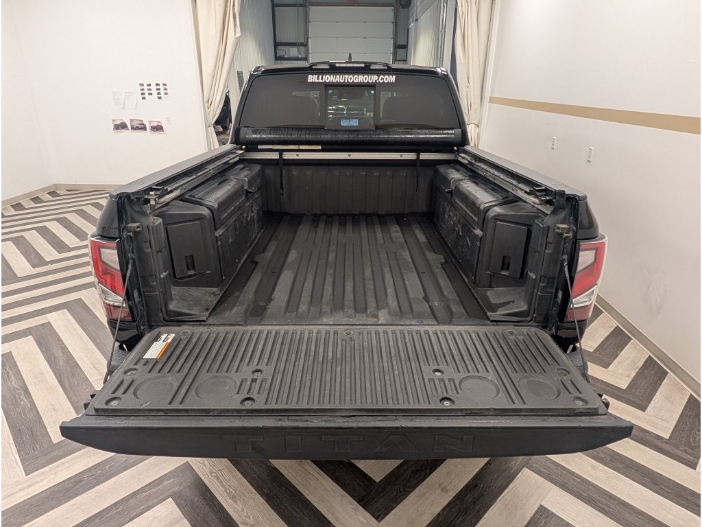 Used 2023 Nissan Titan Platinum Reserve w/ Moonroof Package AWD/4WD image 28
