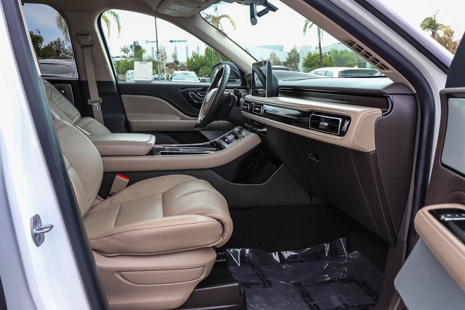 Used 2022 Lincoln Aviator Reserve w/ Equipment Group 201A AWD/4WD image 19