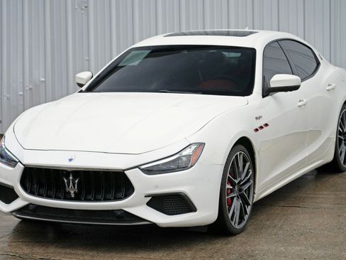 Used 2021 Maserati Ghibli Trofeo RWD image 46