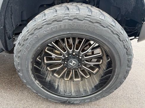 Used 2017 Ford F150 Raptor w/ Equipment Group 802A Luxury AWD/4WD image 4